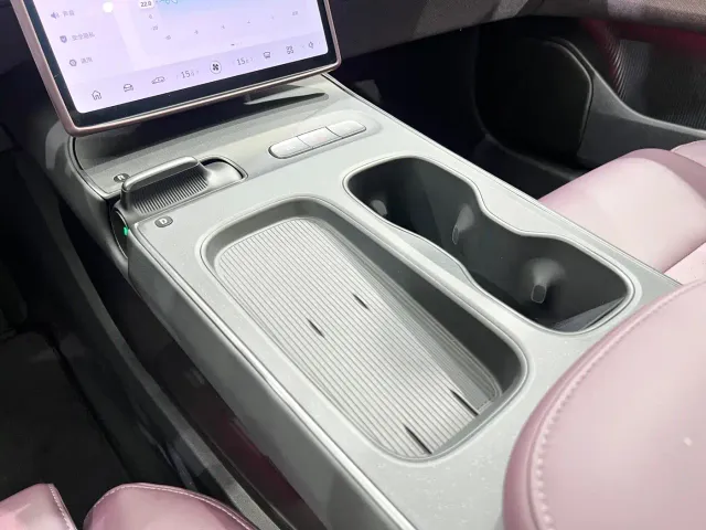 Nio ET5 Touring — Фото автомобиля 13