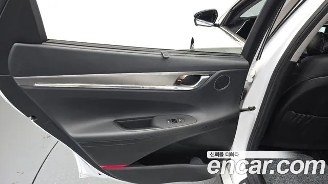 Hyundai Grandeur — Фото автомобиля 23