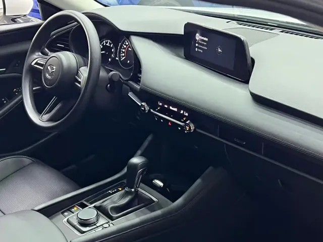 Mazda Axela — Фото автомобиля 22