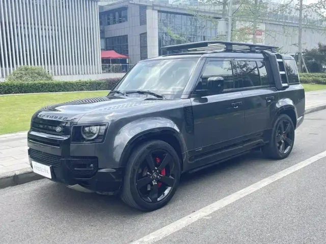 Land Rover Defender — Фото автомобиля 2
