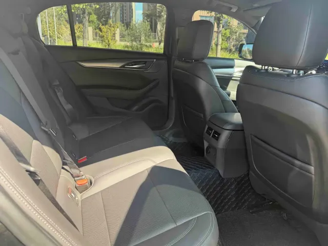 Cadillac CT5 — Фото автомобиля 6