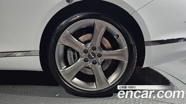 Genesis G80 Бензин 2.5 турбо AWD — Фото автомобиля 17