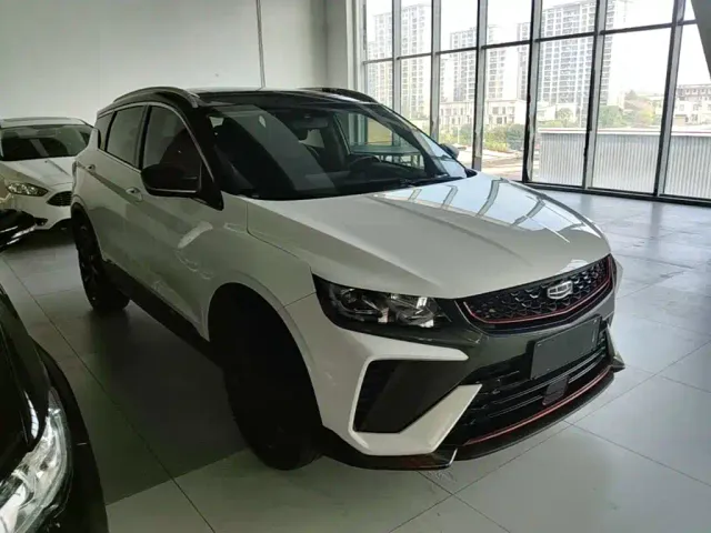 Geely Binyue — Фото автомобиля 3