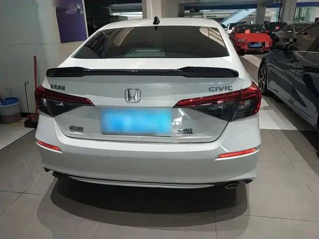 Honda Civic — Фото автомобиля 5