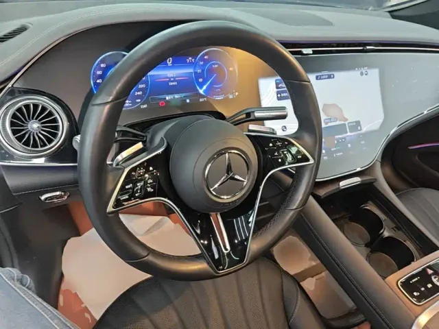 Mercedes-Benz EQS — Фото автомобиля 9