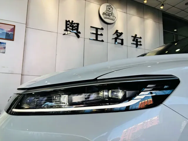 BYD Seal 05 DM-i — Фото автомобиля 26
