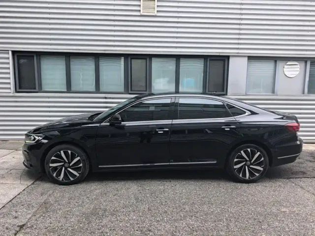 Volkswagen Passat — Фото автомобиля 3