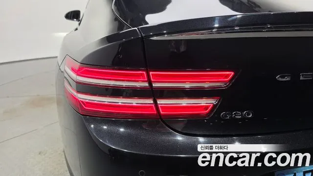 Genesis G80 Electrified G80 (RG3) — Фото автомобиля 18