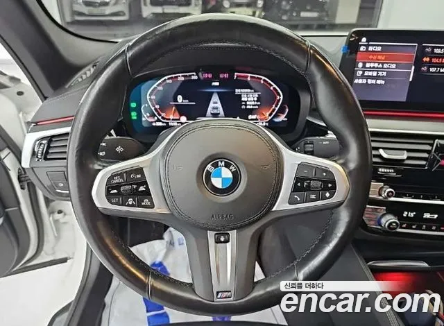 BMW 5-Series — Фото автомобиля 9