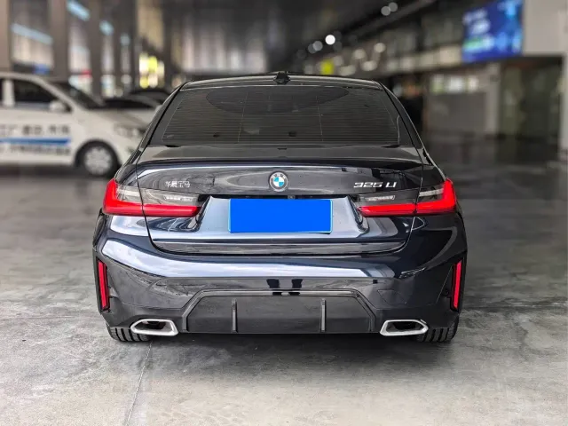 BMW 3 Series — Фото автомобиля 12