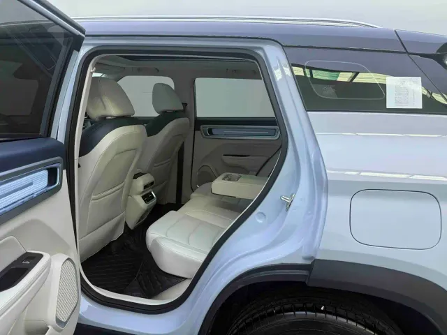 Geely ICON — Фото автомобиля 18