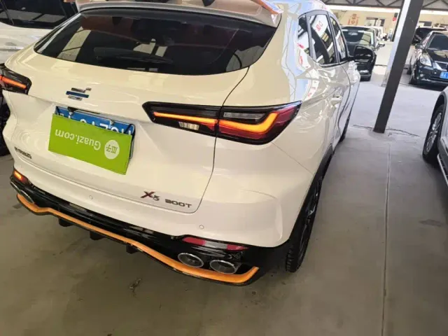 Changan Oushang X5 — Фото автомобиля 7