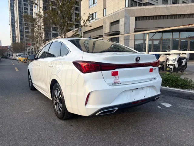 Changan Eado — Фото автомобиля 19