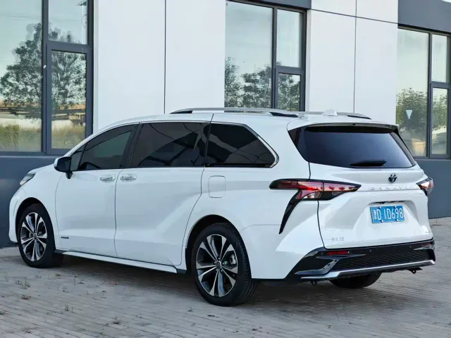 Toyota Granvia — Фото автомобиля 8