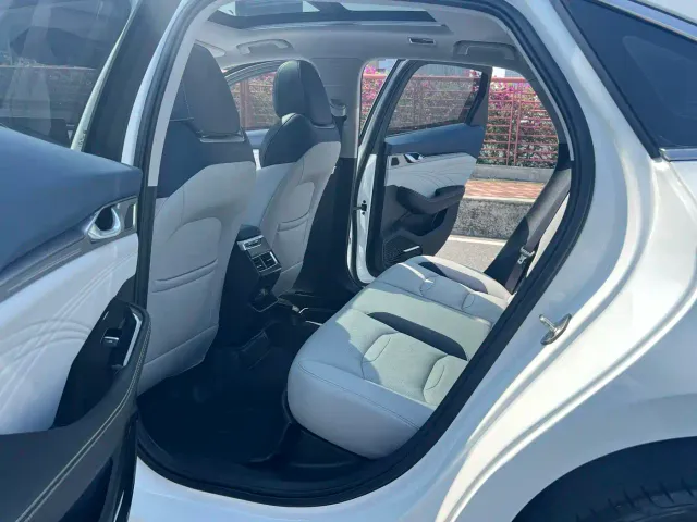 Geely Xingrui — Фото автомобиля 7