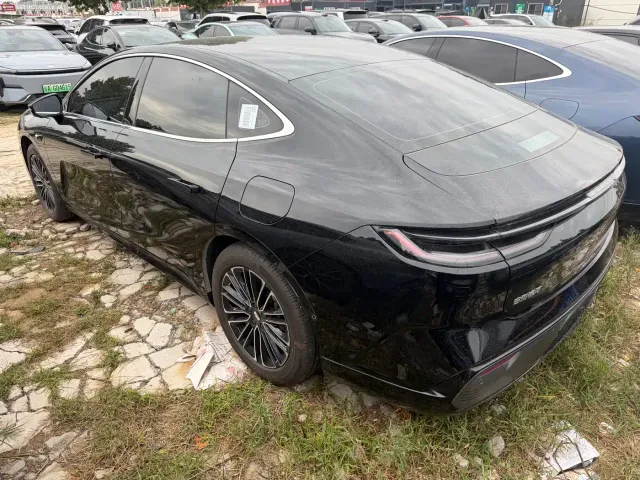 Geely Galaxy Xingyao 8 — Фото автомобиля 10