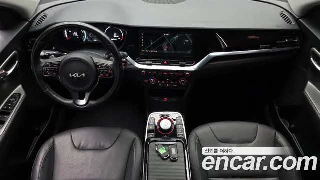 Kia Niro — Фото автомобиля 7