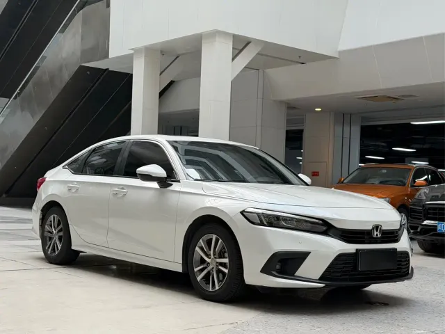 Honda Civic — Фото автомобиля 3