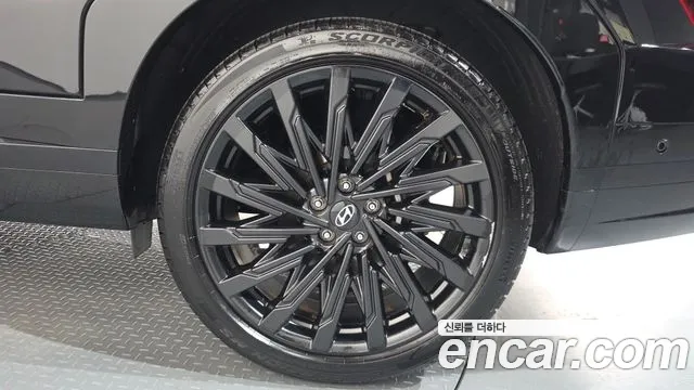 Hyundai Santafe Santa Fe (MX5) Бензин 2.5T 4WD — Фото автомобиля 17