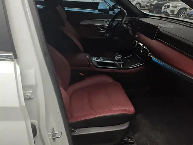 Jetour X70 Plus — Фото автомобиля 8