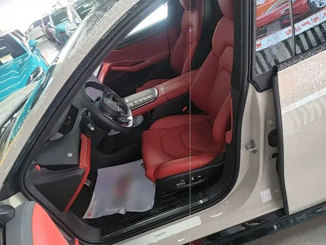 Xiaomi SU7 — Фото автомобиля 10