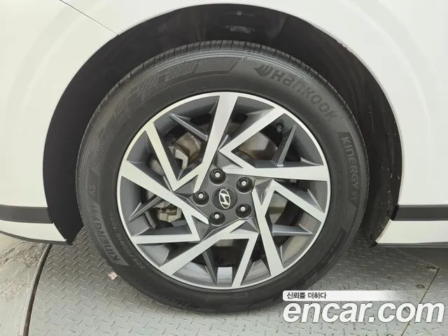 Hyundai Grandeur GN7 — Фото автомобиля 5