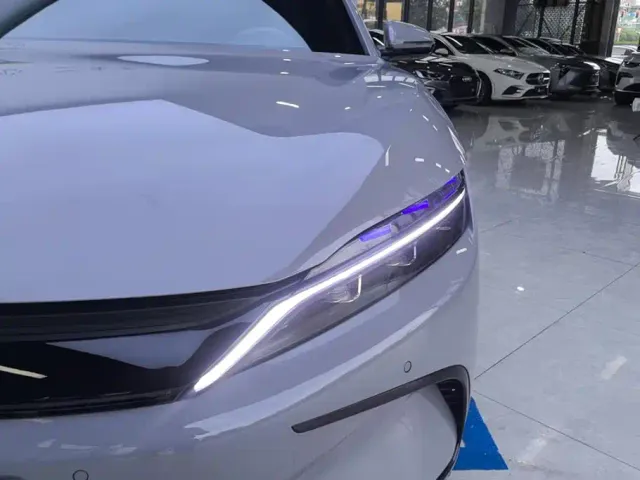 BYD Han — Фото автомобиля 5