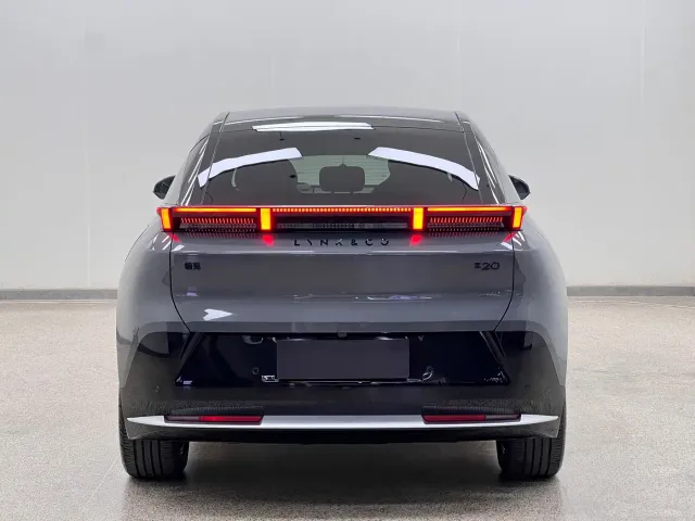 Lynk & Co Z20 — Фото автомобиля 5