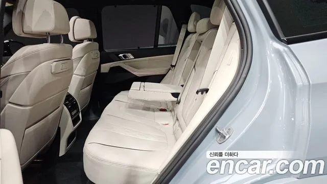BMW X5 xDrive 40i M Sport — Фото автомобиля 23