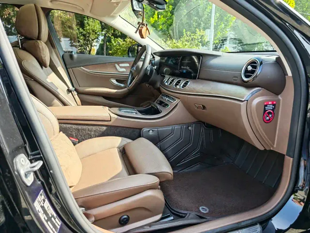 Mercedes-Benz E-Class — Фото автомобиля 14