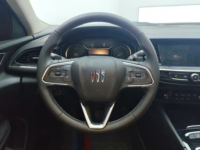 Buick Regal — Фото автомобиля 15