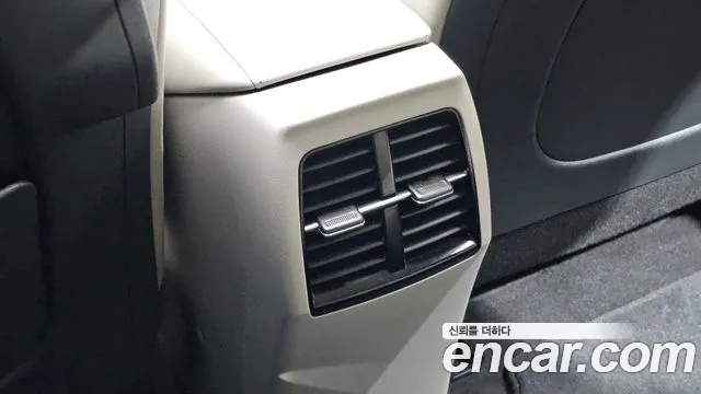 Kia Niro Niro (New) — Фото автомобиля 30