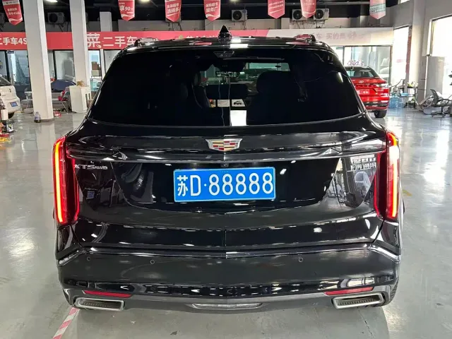 Cadillac XT5 — Фото автомобиля 17