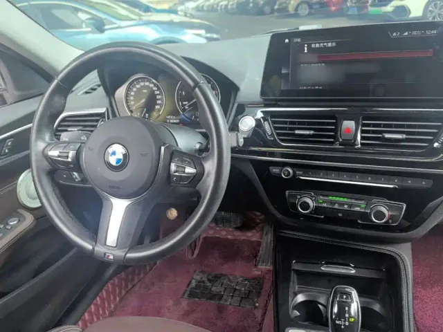 BMW BMW 1 Series 2023 125i M Sport Shadow Edition — Фото автомобиля 9