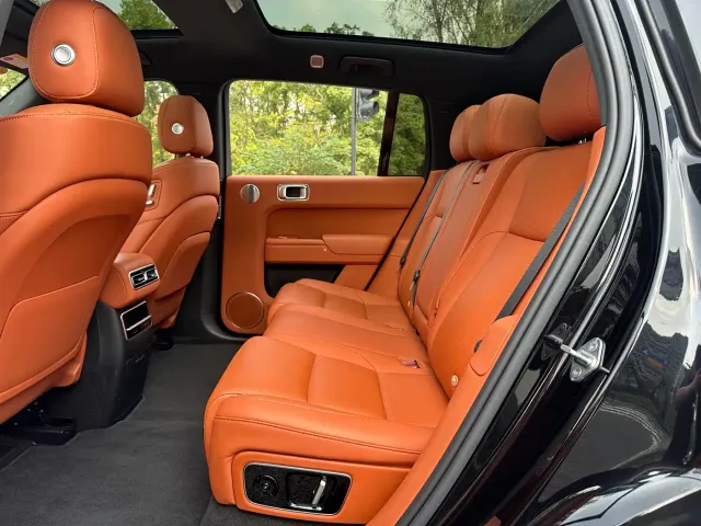 Li Auto L7 — Фото автомобиля 10
