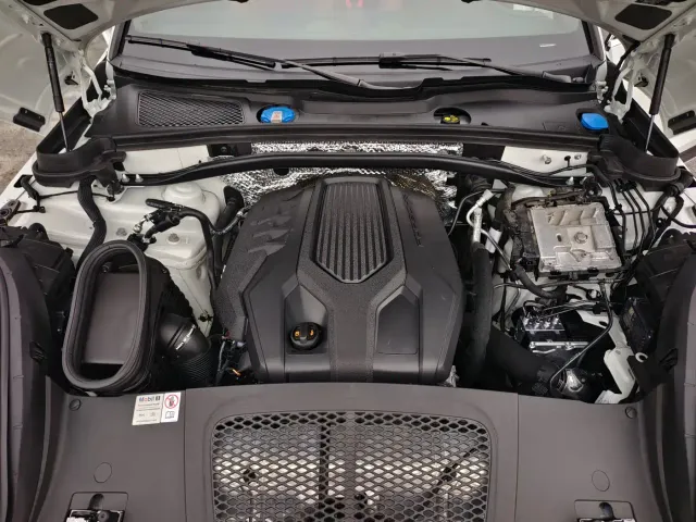 Porsche Macan — Фото автомобиля 8