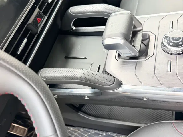 Jetour T2 — Фото автомобиля 10