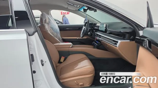 Hyundai Grandeur GN7 — Фото автомобиля 16