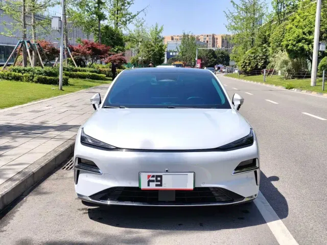 Geely Galaxy Xingyao 8 — Фото автомобиля 2