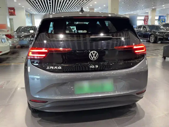 Volkswagen ID.3 — Фото автомобиля 6