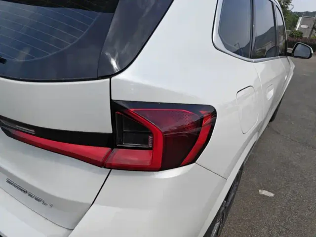 BMW X1 — Фото автомобиля 7