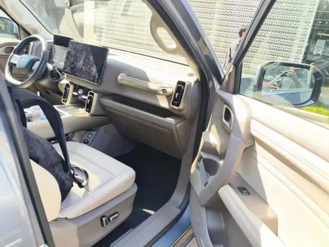 Haval Big Dog — Фото автомобиля 10