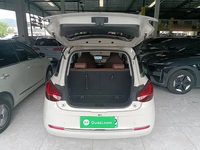 Wuling Bingo — Фото автомобиля 18