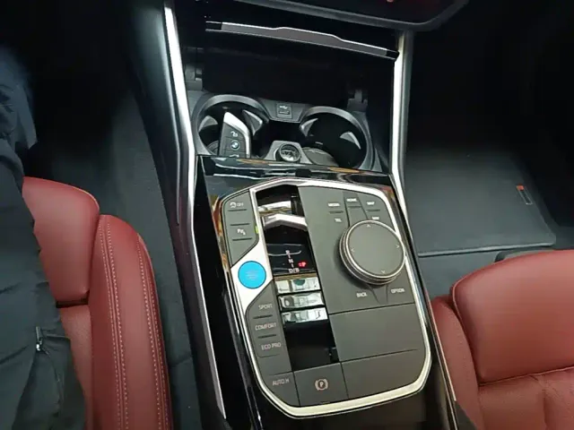 BMW i3 — Фото автомобиля 13