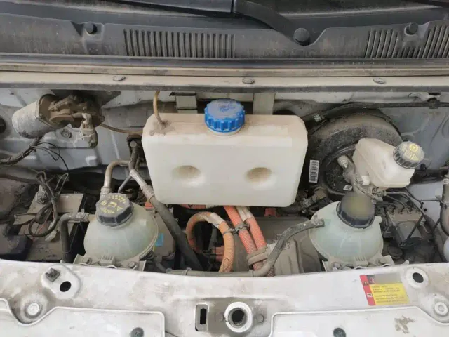 Wuling Motors Wuling Yangguang 2024 300KM Comfort Bus Version 75kW — Фото автомобиля 16