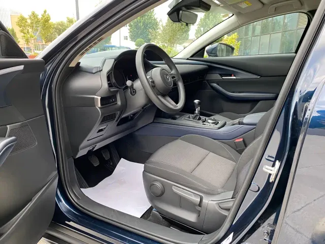 Mazda CX-30 — Фото автомобиля 4