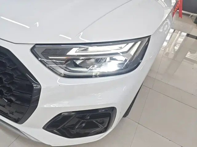 Audi Q5L — Фото автомобиля 23