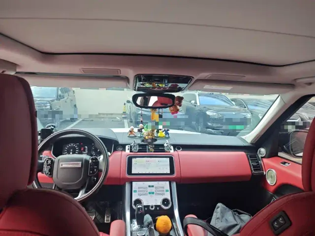 Land Rover Range Rover Sport — Фото автомобиля 8