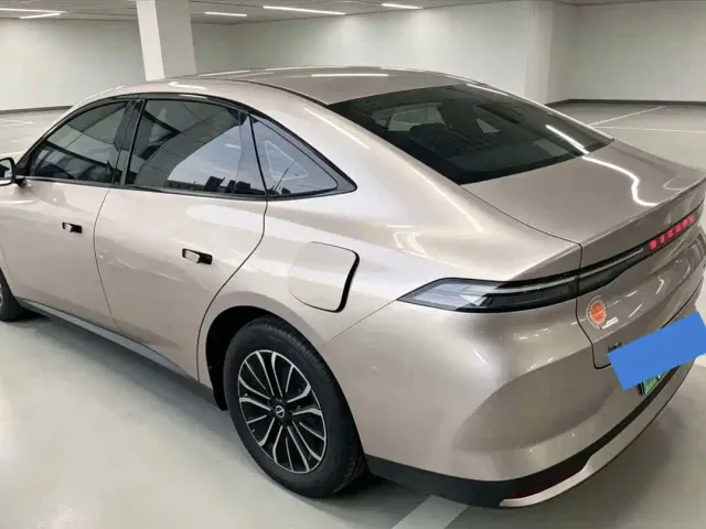Nissan N6 — Фото автомобиля 3