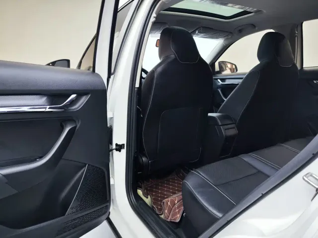 Škoda Kamiq 2022 1.5L Automatic Comfort Edition — Фото автомобиля 9